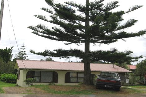 Photo of property in 25 Chippendale Crescent, Birkdale, Auckland, 0626