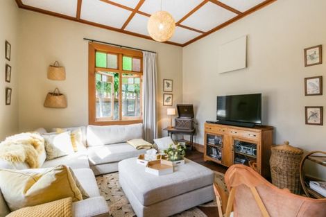 Photo of property in 20 Enfield Road, Hospital Hill, Napier, 4110