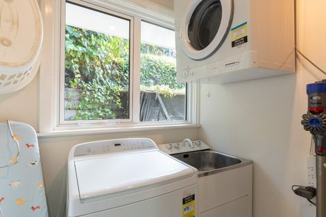 Photo of property in 20 Pinehaven Road, Pinehaven, Upper Hutt, 5019