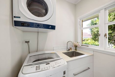 Photo of property in 79 Shakespeare Street, Leamington, Cambridge, 3432