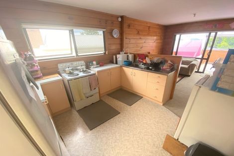 Photo of property in 1/100 Bond Crescent, Forrest Hill, Auckland, 0620