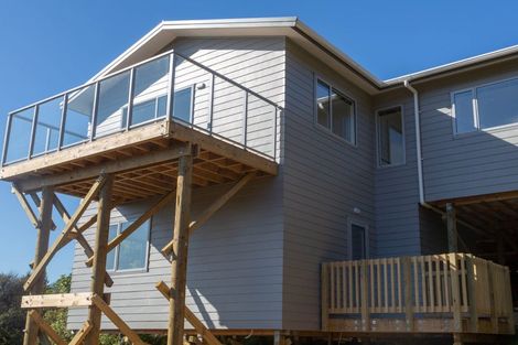 Photo of property in 102 Emerald Hill Drive, Birchville, Upper Hutt, 5018