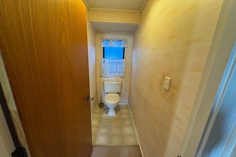 Photo of property in 131 Sunset Road, Totara Vale, Auckland, 0632