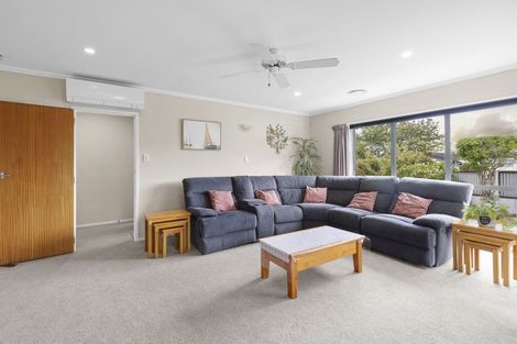 Photo of property in 4 Newcastle Road, Dinsdale, Hamilton, 3204