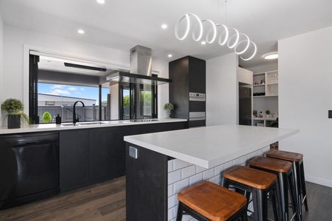 Photo of property in 12 Kuini Place, Motueka, 7120