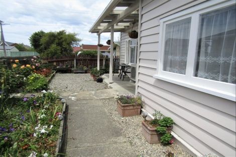 Photo of property in 32 Innes Street, Waimate, 7924