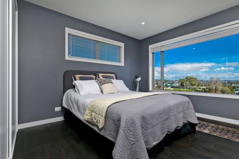 Photo of property in 63 Tiri Road, Manly, Whangaparaoa, 0930