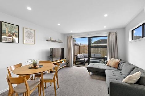 Photo of property in 8/489 Riverside Drive, Fairfield, Lower Hutt, 5011