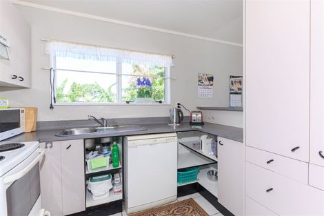 Photo of property in 1/41 Yeovil Road, Te Atatu Peninsula, Auckland, 0610