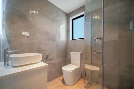 Photo of property in 2 Tukauri Place, Papakura, 2110