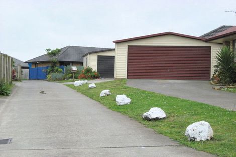 Photo of property in 70 Hall Avenue, Mangere, Auckland, 2022