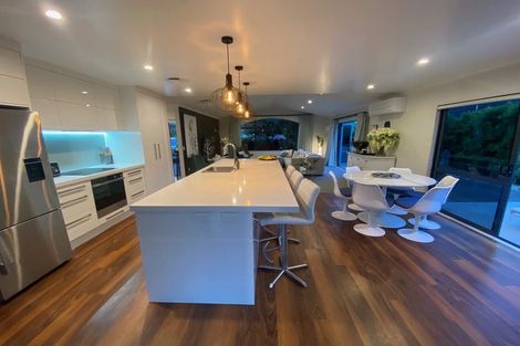 Photo of property in 64 Lorna Irene Drive, Raumati South, Paraparaumu, 5032