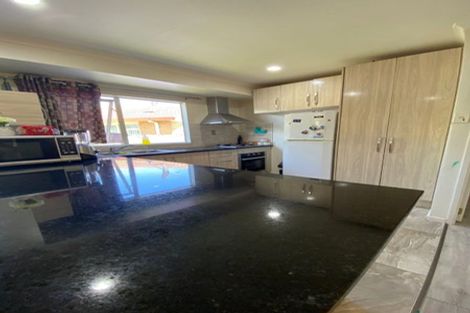 Photo of property in 13 Portrush Lane, Takanini, 2112