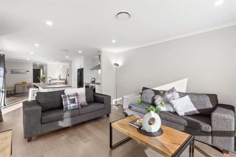 Photo of property in 42 Tradewinds Drive, Whitby, Porirua, 5024