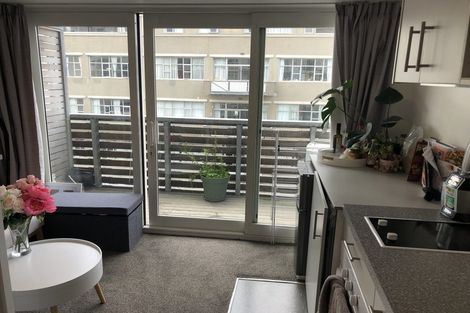Photo of property in The Peak Apartments, 1001/170 Taranaki Street, Te Aro, Wellington, 6011
