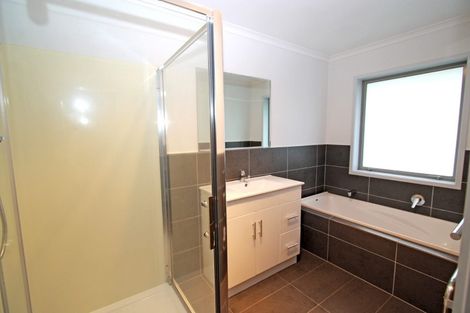Photo of property in 16e Cyrus Street, Whalers Gate, New Plymouth, 4310
