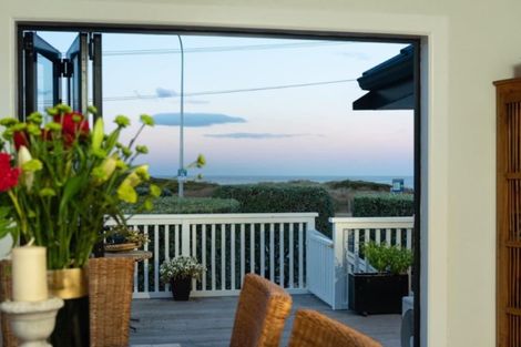 Photo of property in 4 Oceanbeach Road, Mount Maunganui, 3116