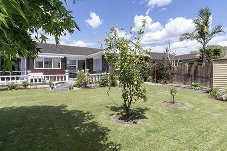 Photo of property in 147 Prince Regent Drive, Farm Cove, Auckland, 2012