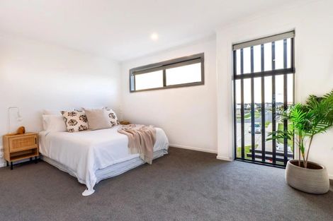 Photo of property in 20 Atutahi Lane, Papamoa, 3118