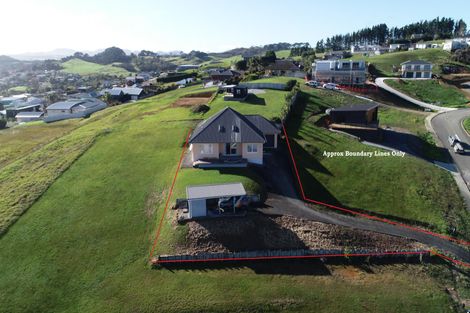 Photo of property in 10 Freyja Crescent, Coopers Beach, 0420