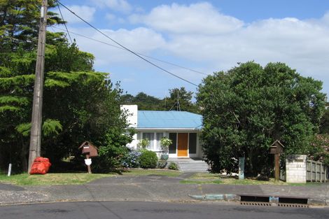 Photo of property in 2/18 Felstead Street, Birkenhead, Auckland, 0626