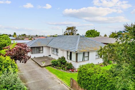 Photo of property in 6 Skerten Avenue, Hornby, Christchurch, 8042