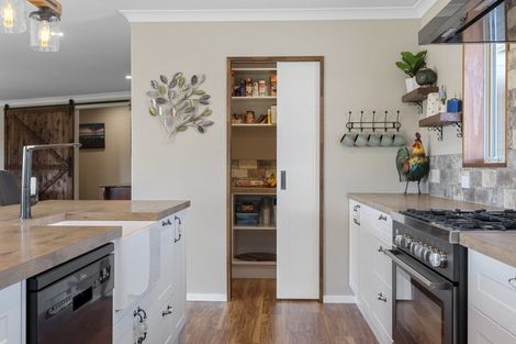 Photo of property in 8 Pukeko Way, Amberley, 7410