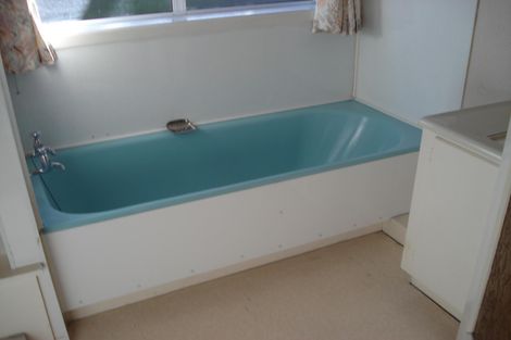 Photo of property in 110a East Tamaki Road, Papatoetoe, Auckland, 2025