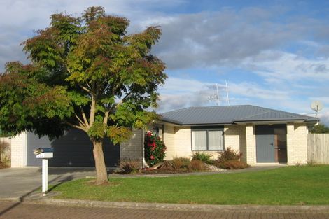 Photo of property in 9 Genoa Close, Flagstaff, Hamilton, 3210
