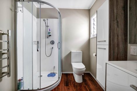 Photo of property in 1 Regan Street, Stratford, 4332