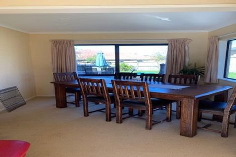 Photo of property in 10 Sayes Close, East Tamaki, Auckland, 2013