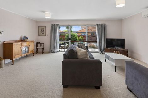 Photo of property in 1/19 Elizabeth Street, Kensington, Whangarei, 0112