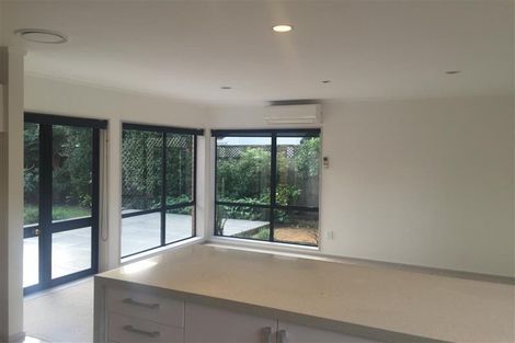 Photo of property in 21 Glucina Avenue, West Harbour, Auckland, 0618