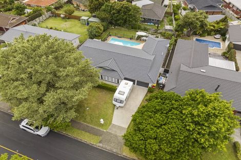 Photo of property in 85 Glenmore Road, Sunnyhills, Auckland, 2010