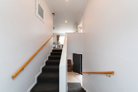 Photo of property in 7 Ruapehu Drive, Fitzherbert, Palmerston North, 4410