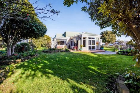 Photo of property in 74 South Road, Manaia, 4612