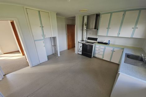 Photo of property in 17 Sutton Crescent, Papakura, 2110
