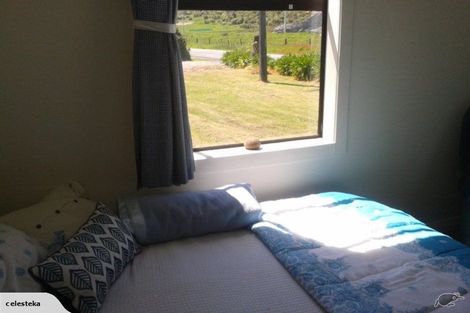 Photo of property in 33 Main Road, Hector, 7822