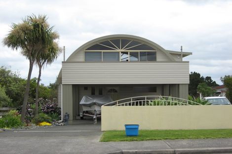 Photo of property in 1391 Whangaparaoa Road, Army Bay, Whangaparaoa, 0930