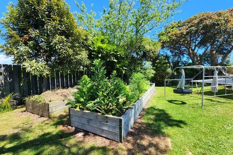 Photo of property in 12 Dowman Street, Urenui, 4375