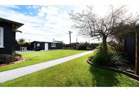 Photo of property in 17 Thackeray Street, Saint Andrews, 7988