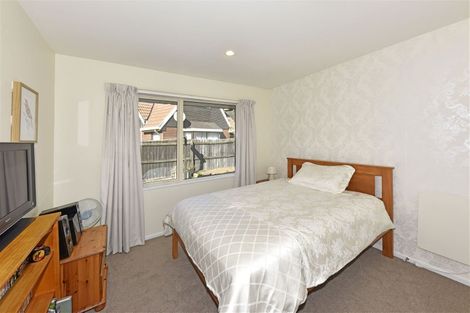 Photo of property in 114 Rothesay Road, Parklands, Christchurch, 8083