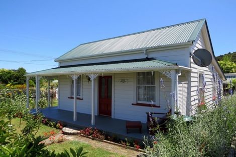 Photo of property in 112 Te Tiki Street, Coromandel, 3506
