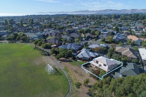 Photo of property in 15a Fieldmoor Place, Parklands, Christchurch, 8083