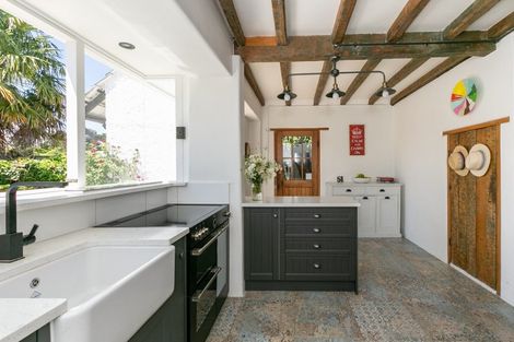 Photo of property in 51 Simla Avenue, Havelock North, 4130