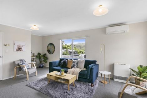 Photo of property in 18 Cambrian Street, Churton Park, Wellington, 6037