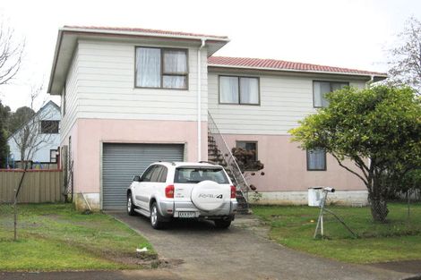 Photo of property in 1 Chrisarda Place, Red Hill, Papakura, 2110