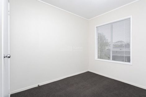 Photo of property in 6/46 School Road, Morningside, Auckland, 1021