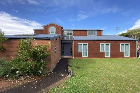 Photo of property in 9 Aberdeen Road, Castor Bay, Auckland, 0620