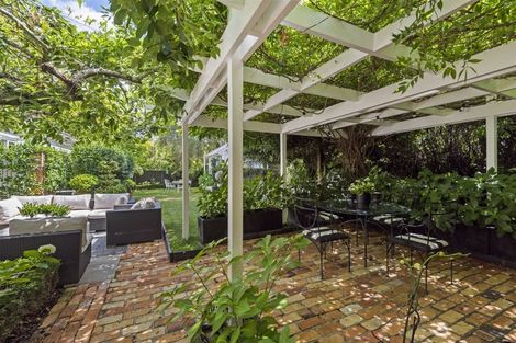 Photo of property in 49b Roland Road, Greenhithe, Auckland, 0632